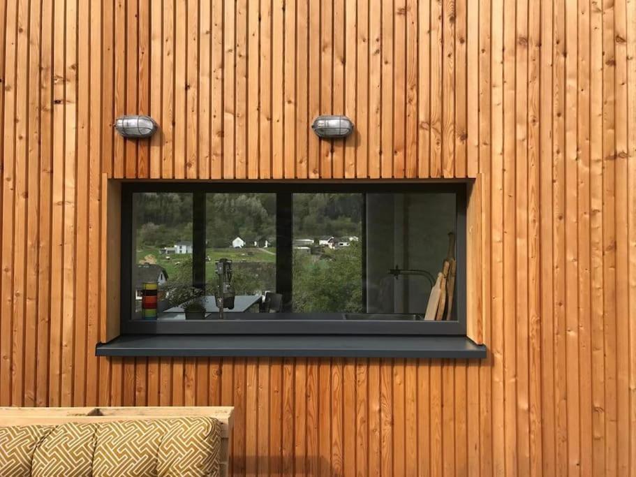 Eifelhausaufzeit-Vulkaneifel-Architekten-Chalet Mit Sauna Im Vulkankrater Immerath Dış mekan fotoğraf