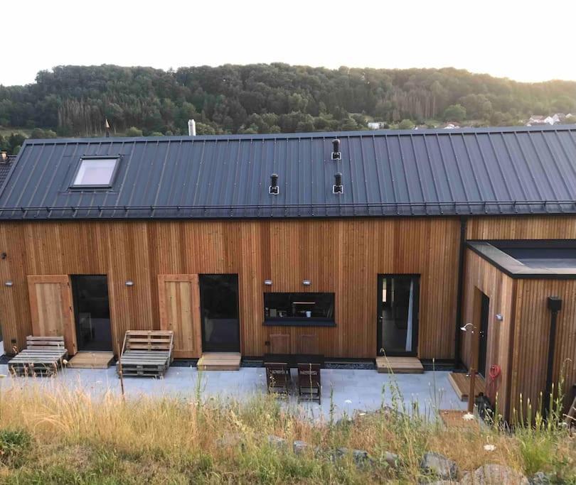 Eifelhausaufzeit-Vulkaneifel-Architekten-Chalet Mit Sauna Im Vulkankrater Immerath Dış mekan fotoğraf