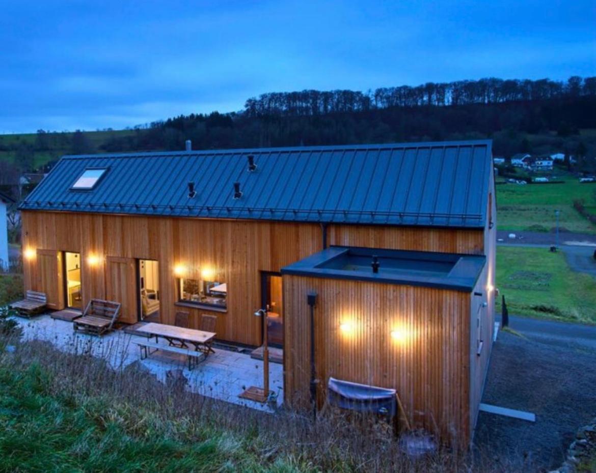 Eifelhausaufzeit-Vulkaneifel-Architekten-Chalet Mit Sauna Im Vulkankrater Immerath Dış mekan fotoğraf